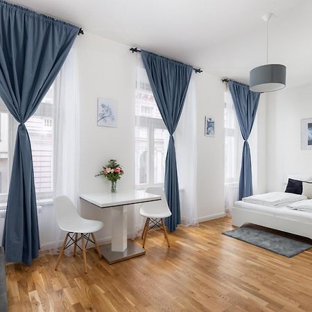 Stay2Gether Blue Vibe Studio - Metro Florenc براغ المظهر الخارجي الصورة