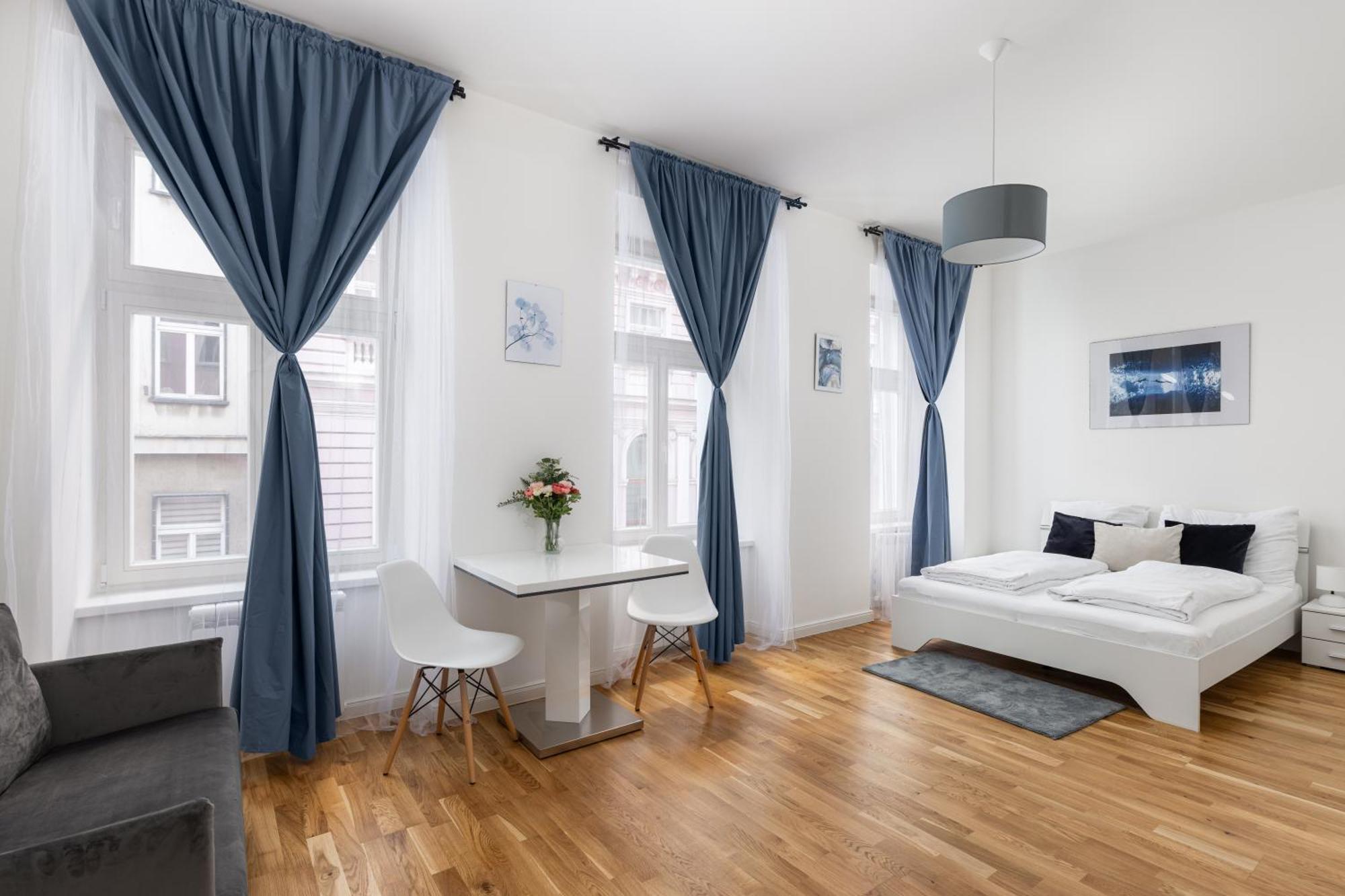 Stay2Gether Blue Vibe Studio - Metro Florenc براغ المظهر الخارجي الصورة